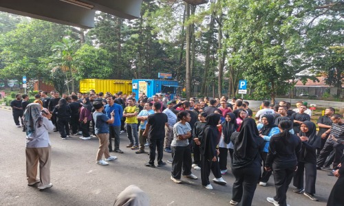 Mahasiswa Baru PEP Bandung Ikuti Games Kerja Sama dalam Rangkaian Bimbingan Mental dan Fisik
