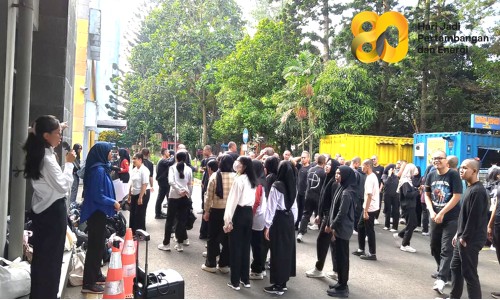 Peduli Lingkungan Peduli Sesama dan Berprestasi