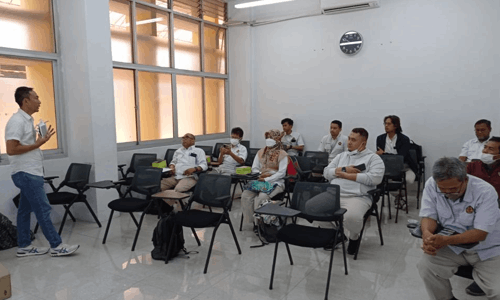 Pelatihan Penggunaan GPS Trimble TDC 100 dan 150 Serta Drone DJI Phantom 4 RTK