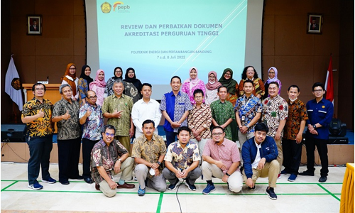 PEP BANDUNG Menuju Akreditasi Perguruan Tinggi