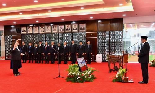  Pelantikan Direktur Politeknik Energi dan Pertambangan Bandung