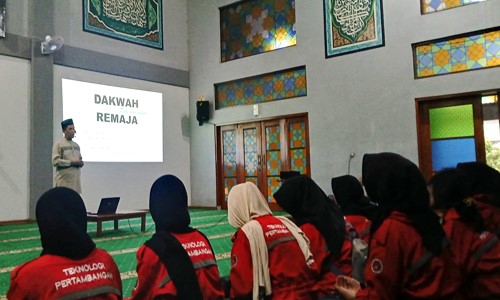 Kajian Mahasiswa dan Iftar Gathering Politeknik Energi dan Pertambangan Bandung