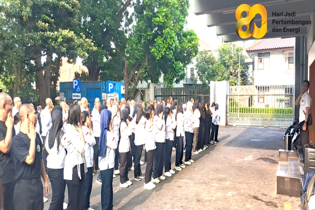 Senam Pagi dan Sosialisasi Penggunaan Sarana Prasarana Kampus