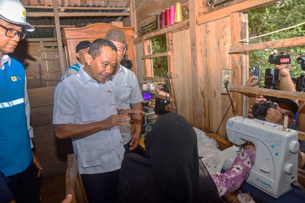 SETAHUN BERDAMPAK: Akses Energi Merata, Listrik Terangi hingga Pelosok Desa