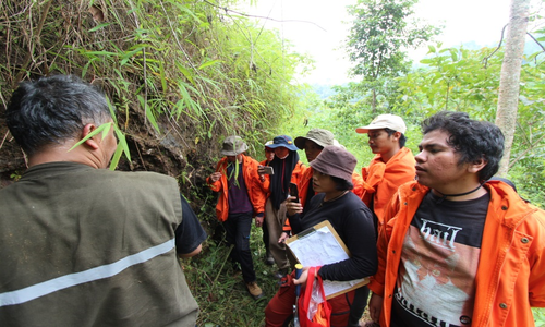 Praktik Lapangan Geologi Bijih Primer