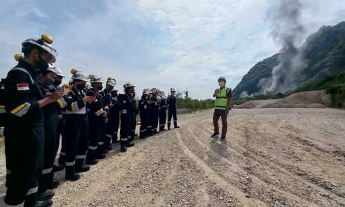 Kunjungan Lapangan Praktikum Pengolahan Mineral 