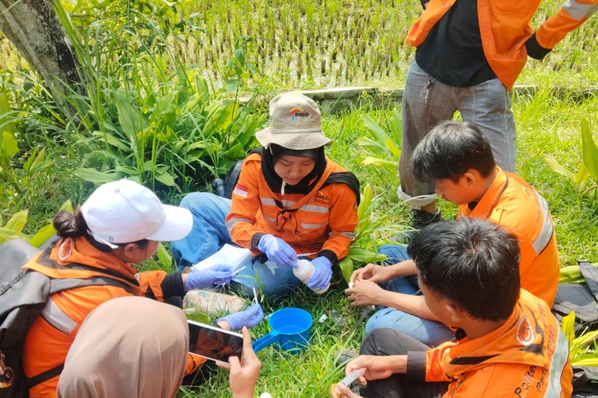 Mahasiswa Program Studi Teknologi Geologi Angkatan 2025 Laksanakan Praktikum Hidrogeologi di Gua Pawon