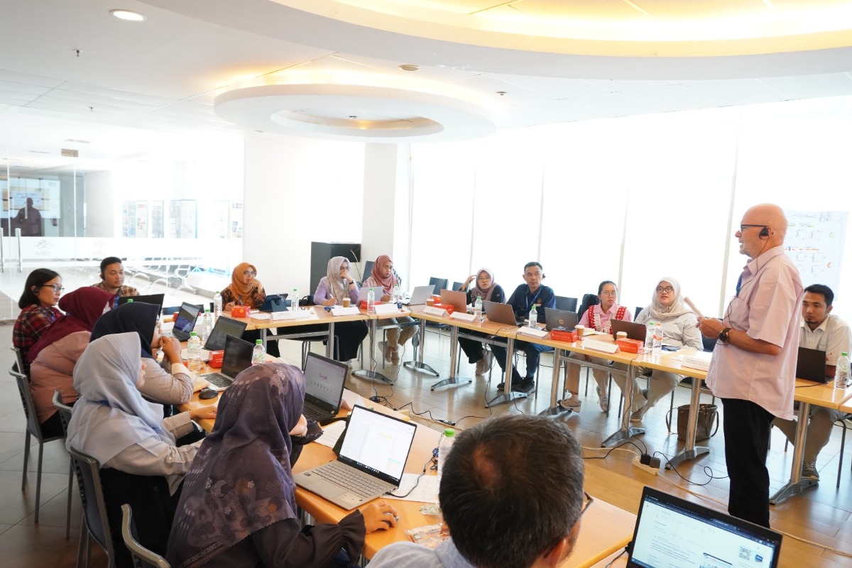 ToT Teaching Methodology and Gender di PENS Surabaya Perkuat Kompetensi Dosen Pendidikan Vokasi