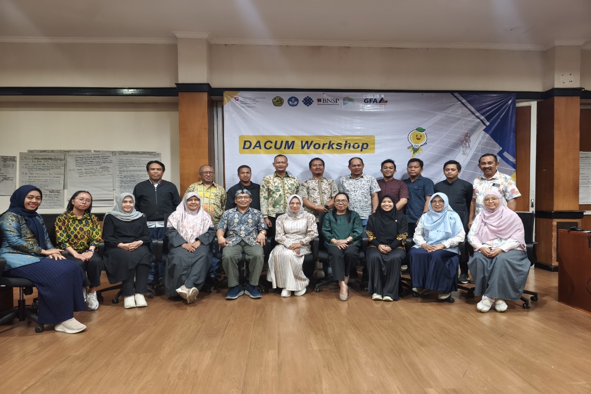 Dosen PEP Bandung Ikuti Workshop Penyusunan Kurikulum D4 Konversi Energi Berbasis OBE