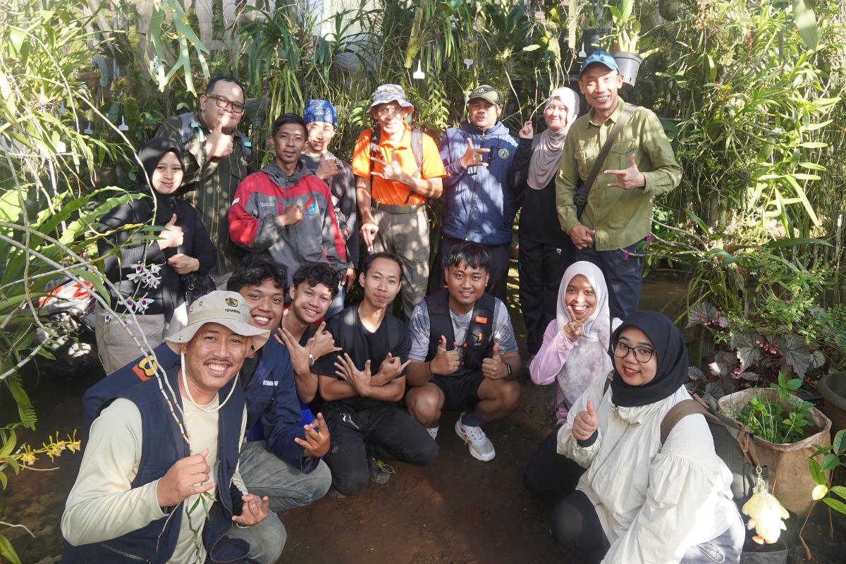 Pengabdian kepada masyarakat dalam rangka Pengembangan Geowisata Bandung Selatan Berbasis Komunitas Masyarakat