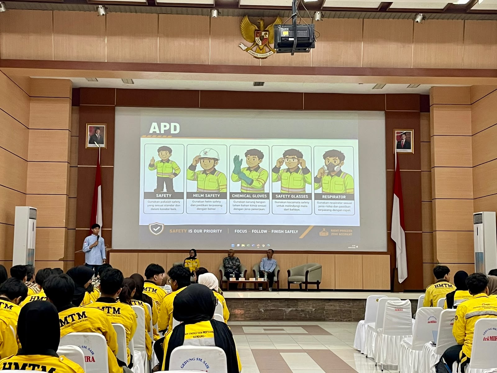 Belajar Langsung dari Praktisi Freeport, Mahasiswa Metalurgi PEP Bandung Kupas Tuntas Proses Pemurnian Tembaga