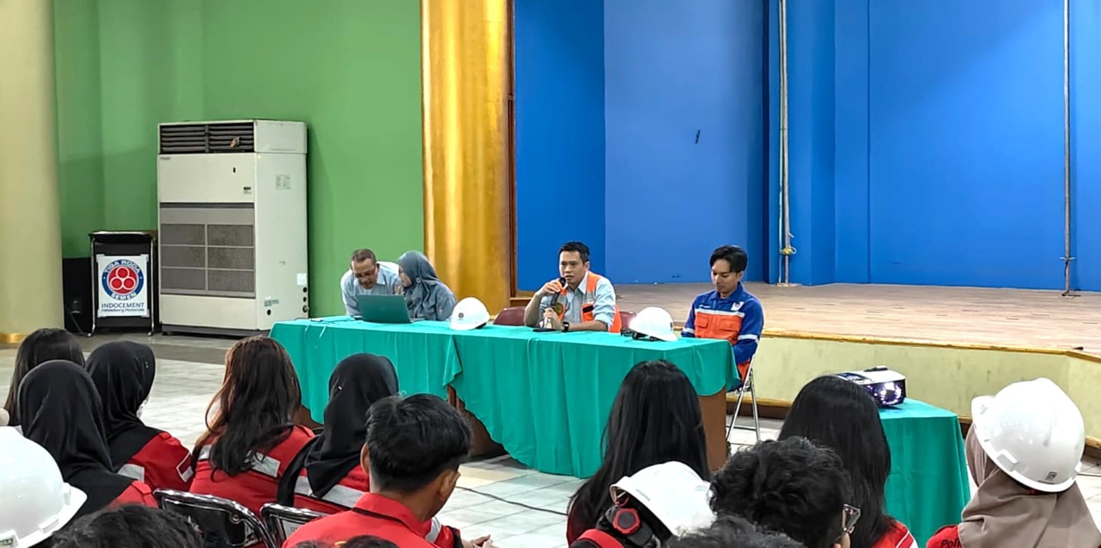 Mahasiswa Teknologi Pertambangan Angkatan 2025 Gelar Praktikum Pengeboran dan Peledakan di PT Indocement Tunggal Prakarsa Tbk