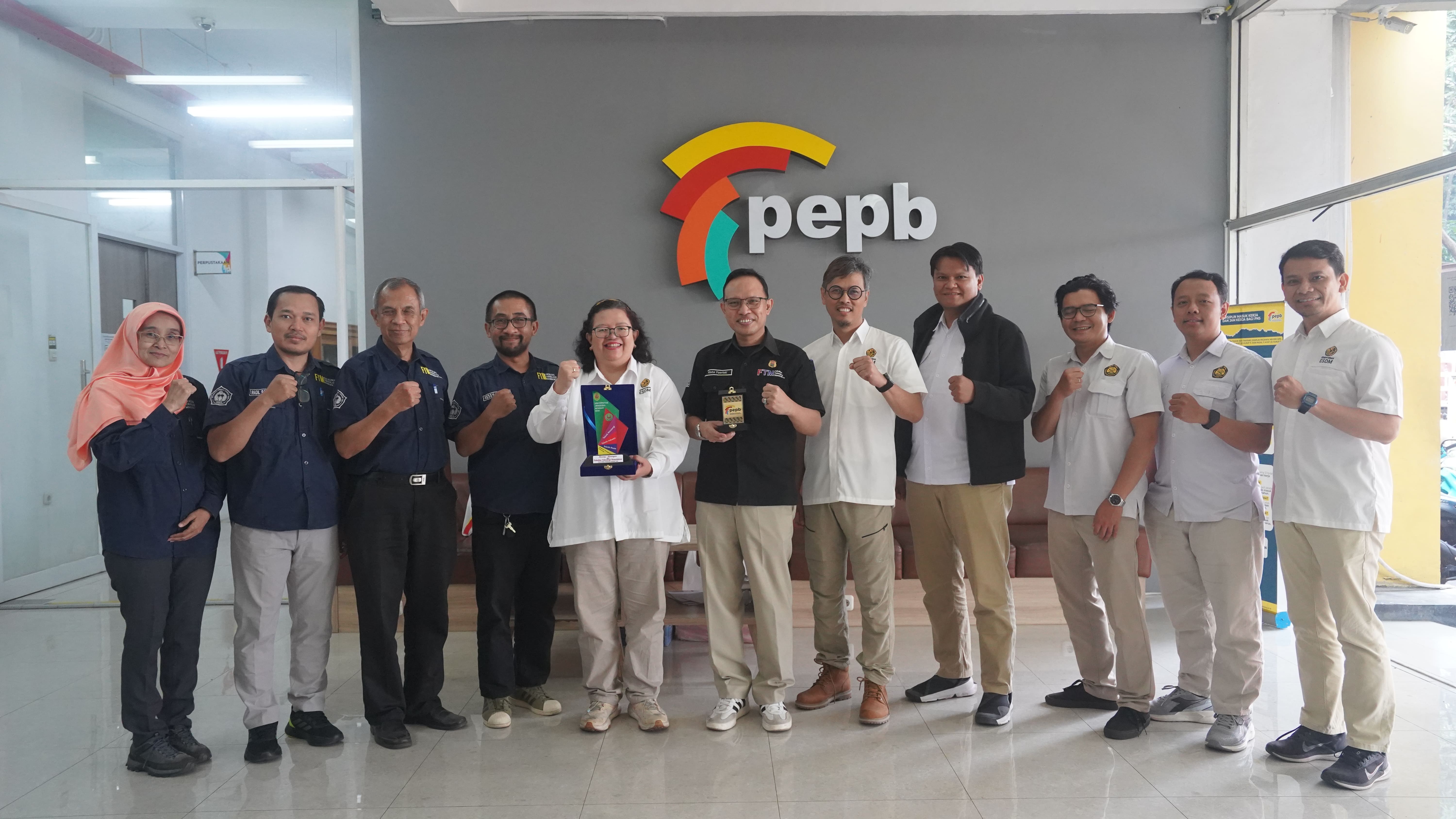 Perkuat Sinergi Akademik, PEP Bandung Gelar Pertemuan Strategis dengan Teknik Metalurgi Universitas Jenderal Achmad Yani