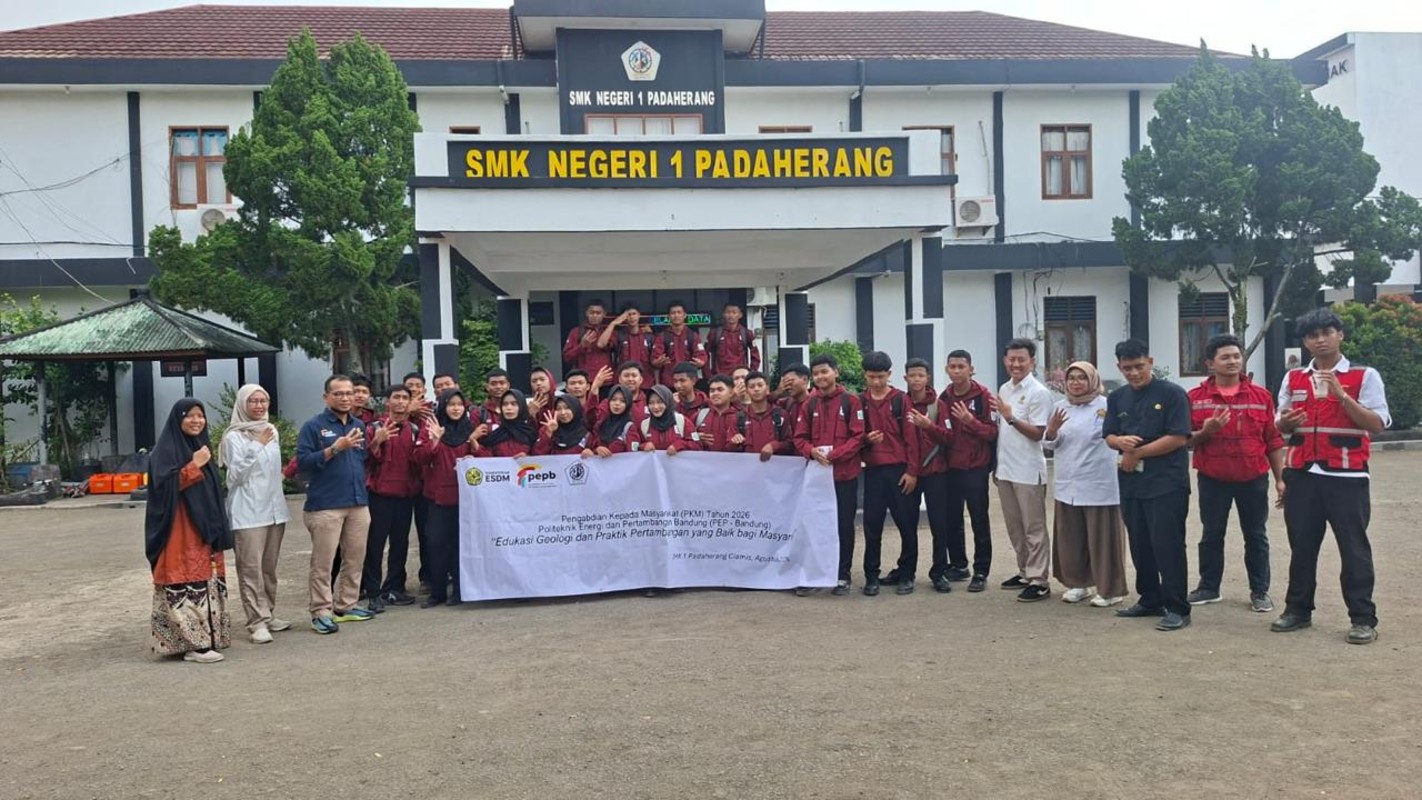 Edukasi Geologi dan Praktik Pertambangan yang Baik bagi Masyarakat di SMKN 1 Padaherang, Ciamis