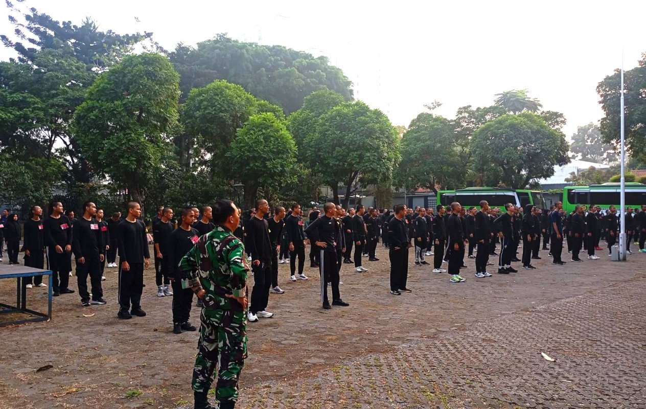 Program Pembiasaan dan Penguatan Bintalsikdis Mahasiswa PEP Bandung Angkatan 2026 Bersama TNI AD